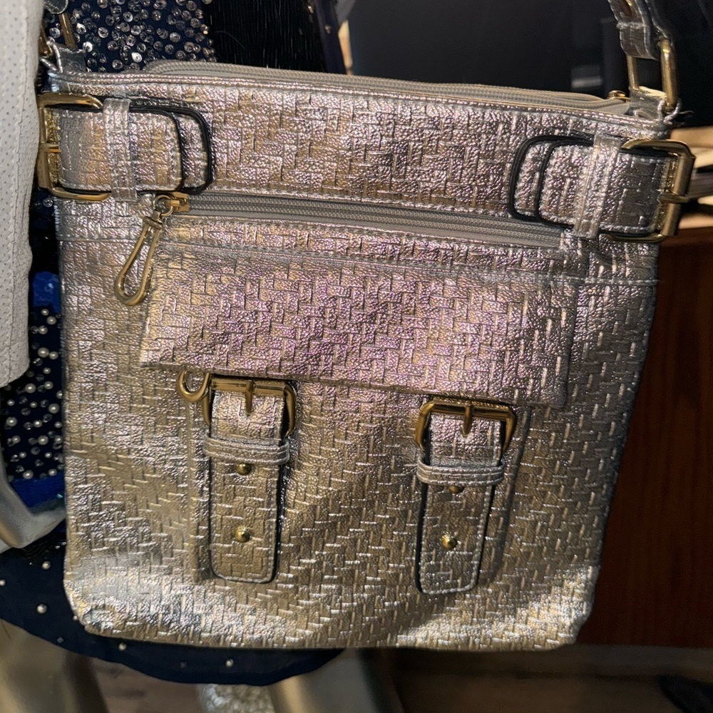 Crossbody bag NEW - Picture 2 of 9